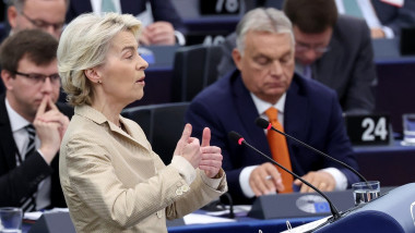 European Commission President Ursula von der Leyen delivers a speech in parlamentul european, v orban asculte