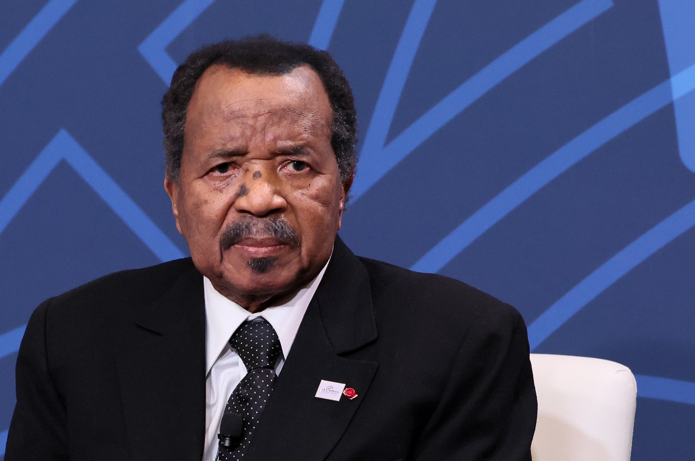 Cel mai bătrân președinte din lume a obținut al optulea mandat, la 92 de ani. Liderul camerunez Paul Biya se află la putere din 1982