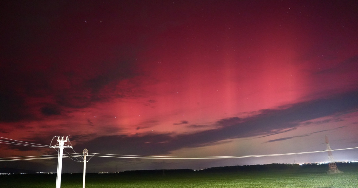 Aurora Boreală: Spectacol de Lumini pe Cerul României