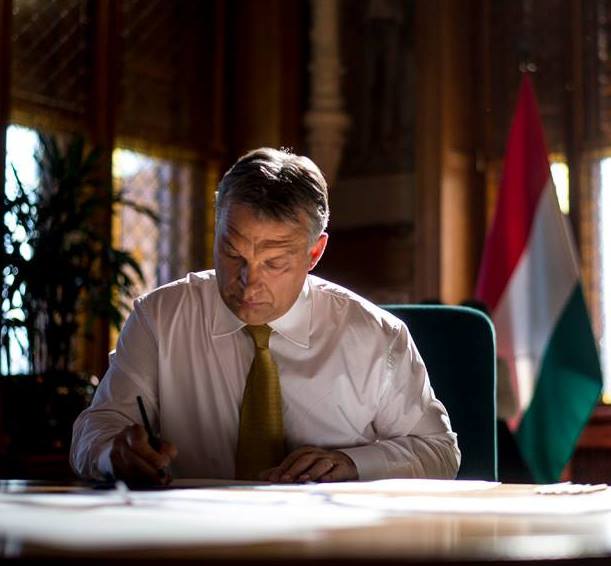 Viktor Orban susține că Ursula von der Leyen şi Manfred Weber încearcă să „răstoarne guvernul suveranist ungar”