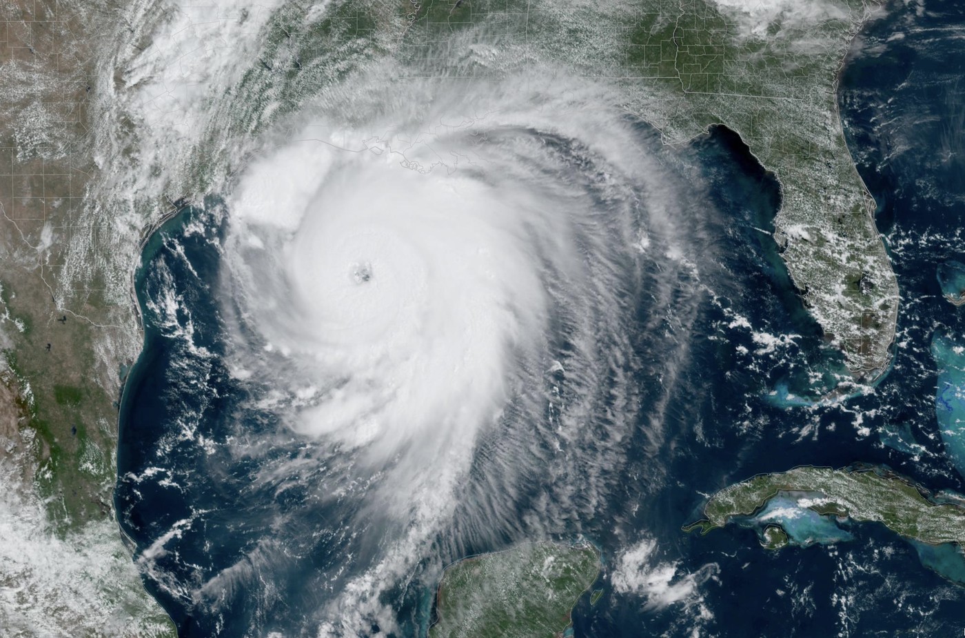 Uraganele mortale Milton și Helene au fost mai intense din cauza schimbărilor climatice (WWA)