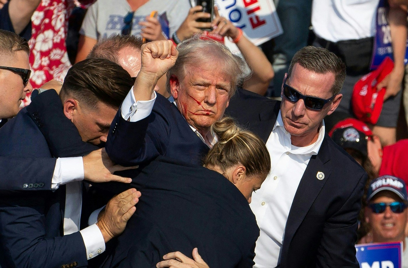 Iranul are o listă de foști colaboratori ai lui Trump care trebuie asasinați. Ce face SUA ca să îi protejeze (analiză POLITICO)