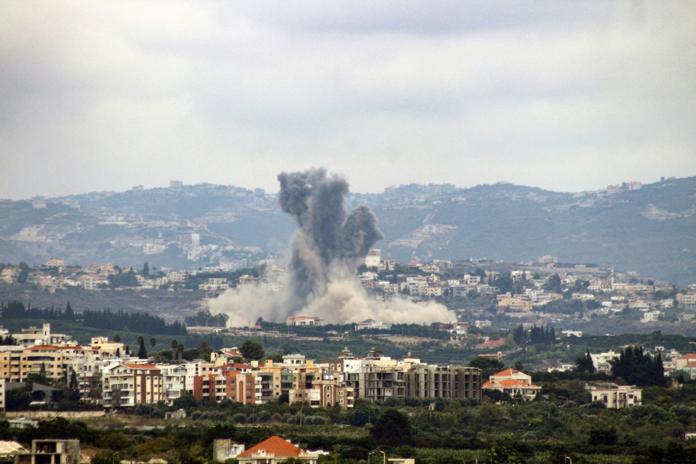 Israel vs Hezbollah: gruparea libaneză raportează lupte pentru a stopa infiltrarea IDF într-un sat. Un al treilea membru UNIFIL, rănit