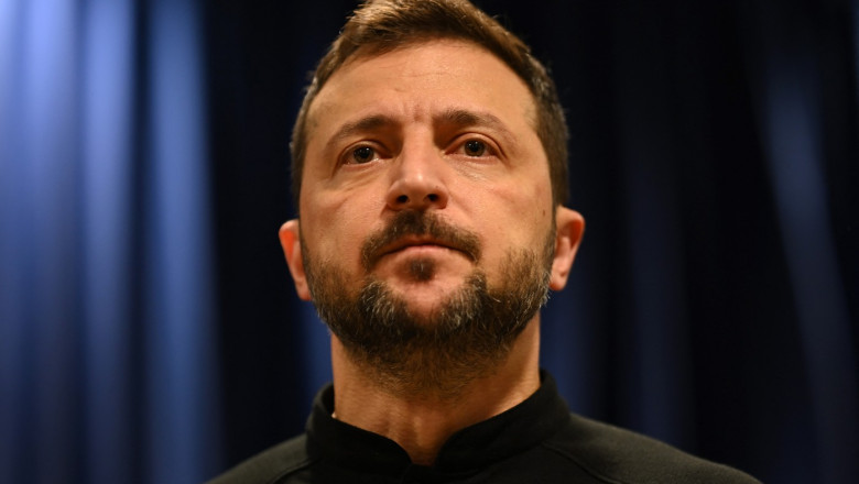 Volodimir Zelenski se adresează Parlamentului European la împlinirea a 1000 de zile de la invazia Rusiei