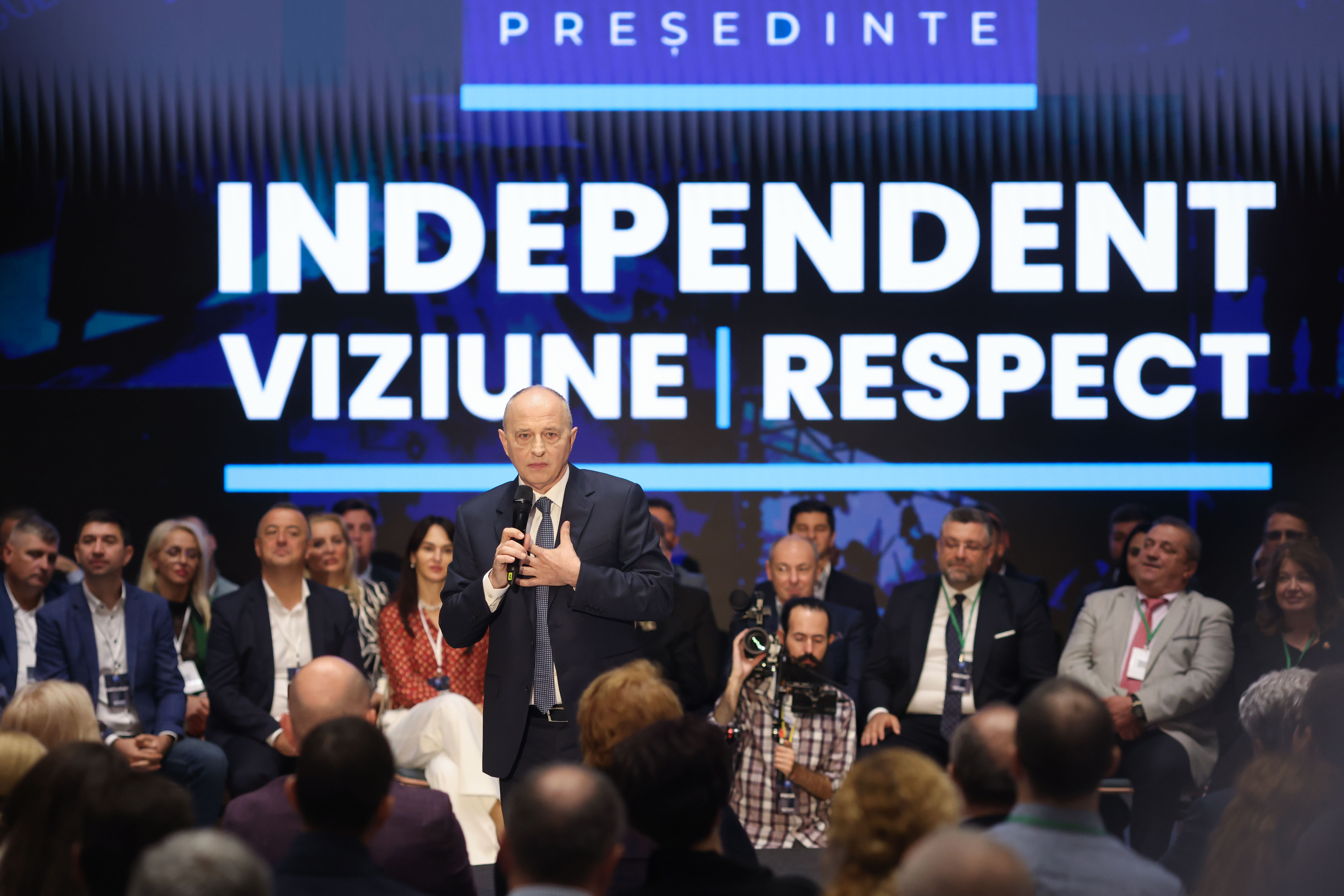 Geoană a dezvăluit cu cine se sfătuiește în timpul campaniei: „Cine m-a ajutat va rămâne în echipa mea pentru mulți ani”