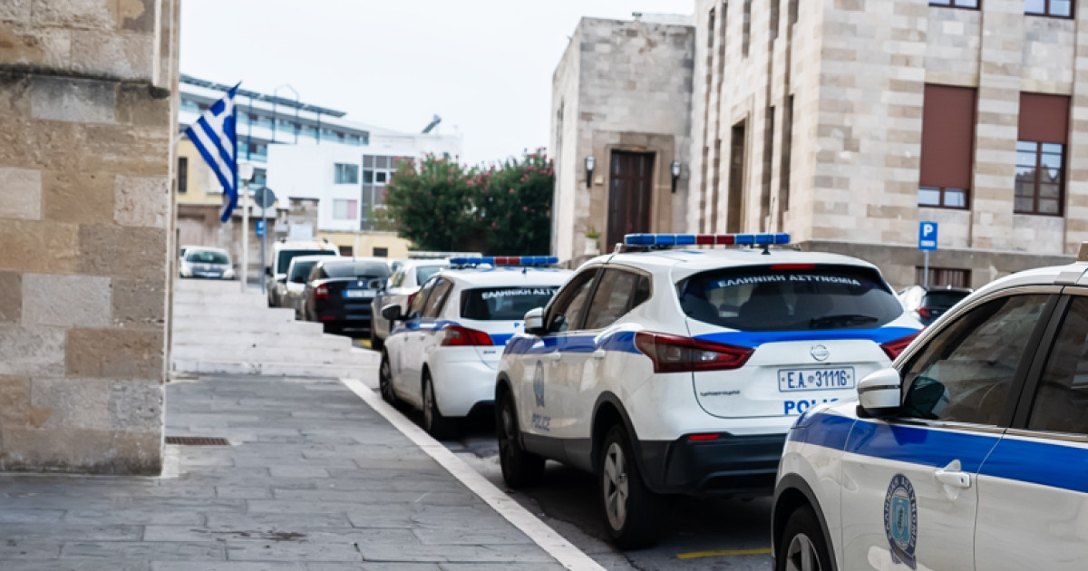 Scandalul delapidării în Biserica Catolică din Grecia: Preoți de rang înalt implicați în transferuri suspecte către cluburi de noapte