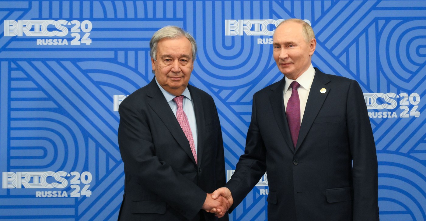 Șeful ONU nu mai e primit la Kiev după ce a dat mâna cu Putin la summitul BRICS