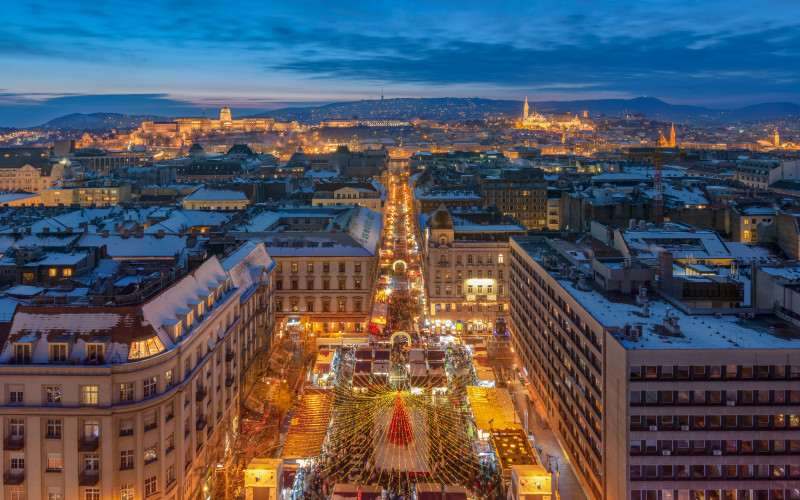 Târgul de Crăciun din Budapesta, Ungaria. Foto Shutterstock