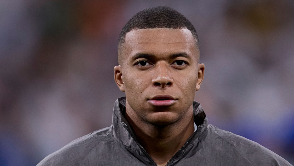 PSG ignoră cererea Ligii franceze în cazul lui Mbappe. Clubul refuză să-i achite 55 de milioane de euro - salarii şi bonusuri restante