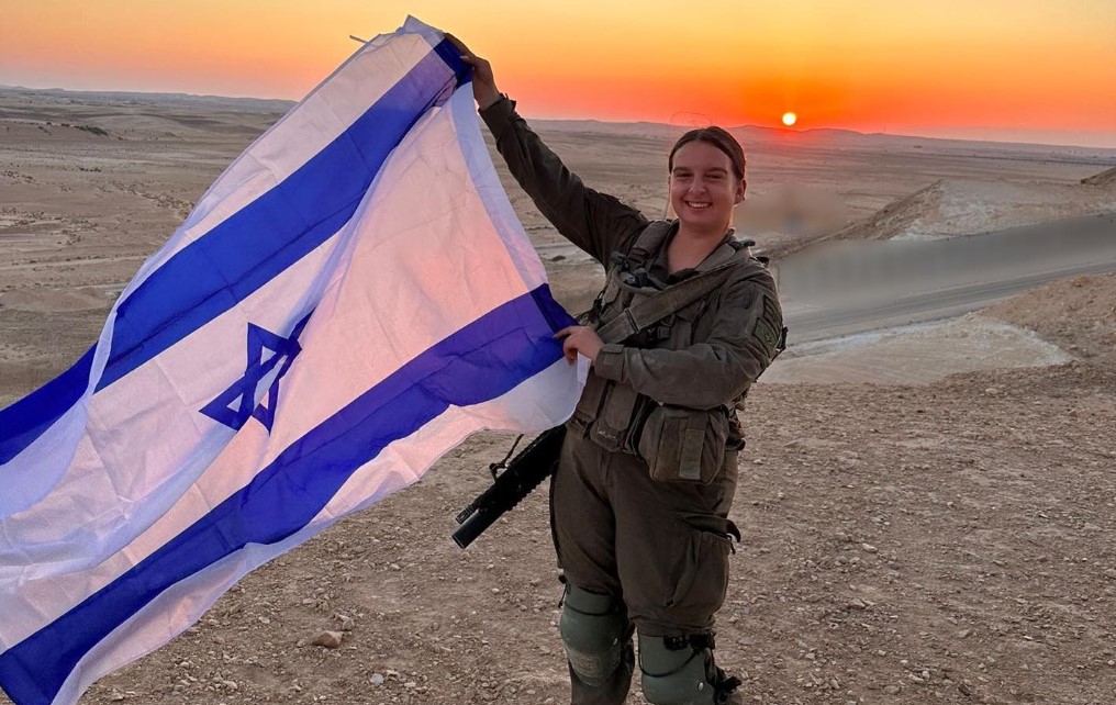 Hannah, tânăra născută în România care luptă în armata israeliană: „Am simțit că trebuie să mă duc și să fiu pe front”