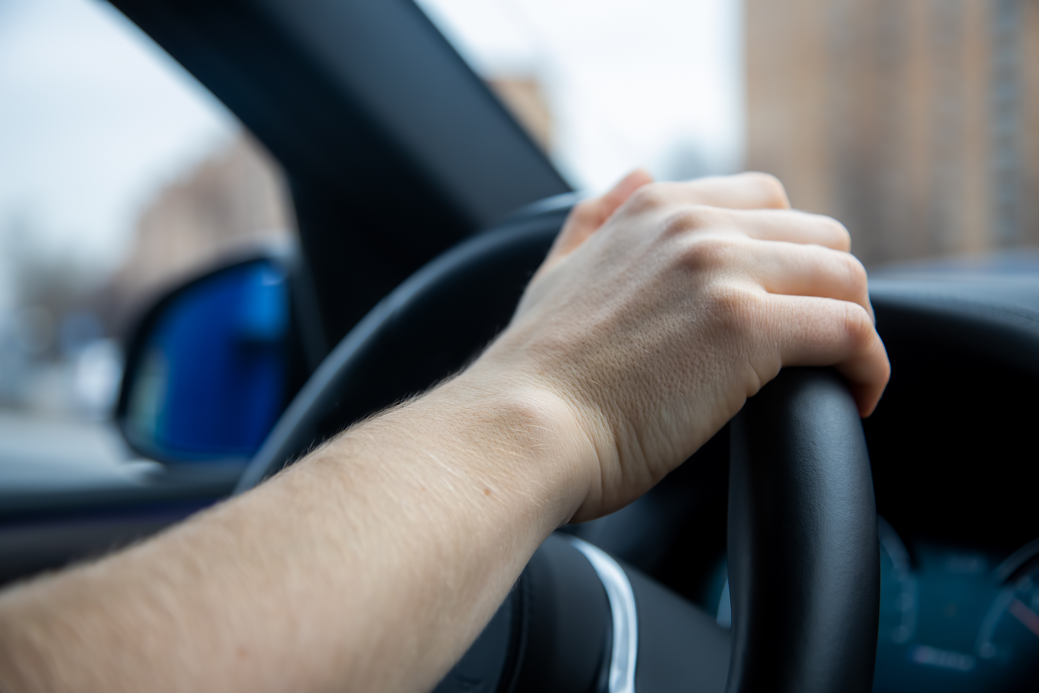 Bărbat prins la frontieră cu permis de conducere fals. Ce sumă susține că a plătit pentru document