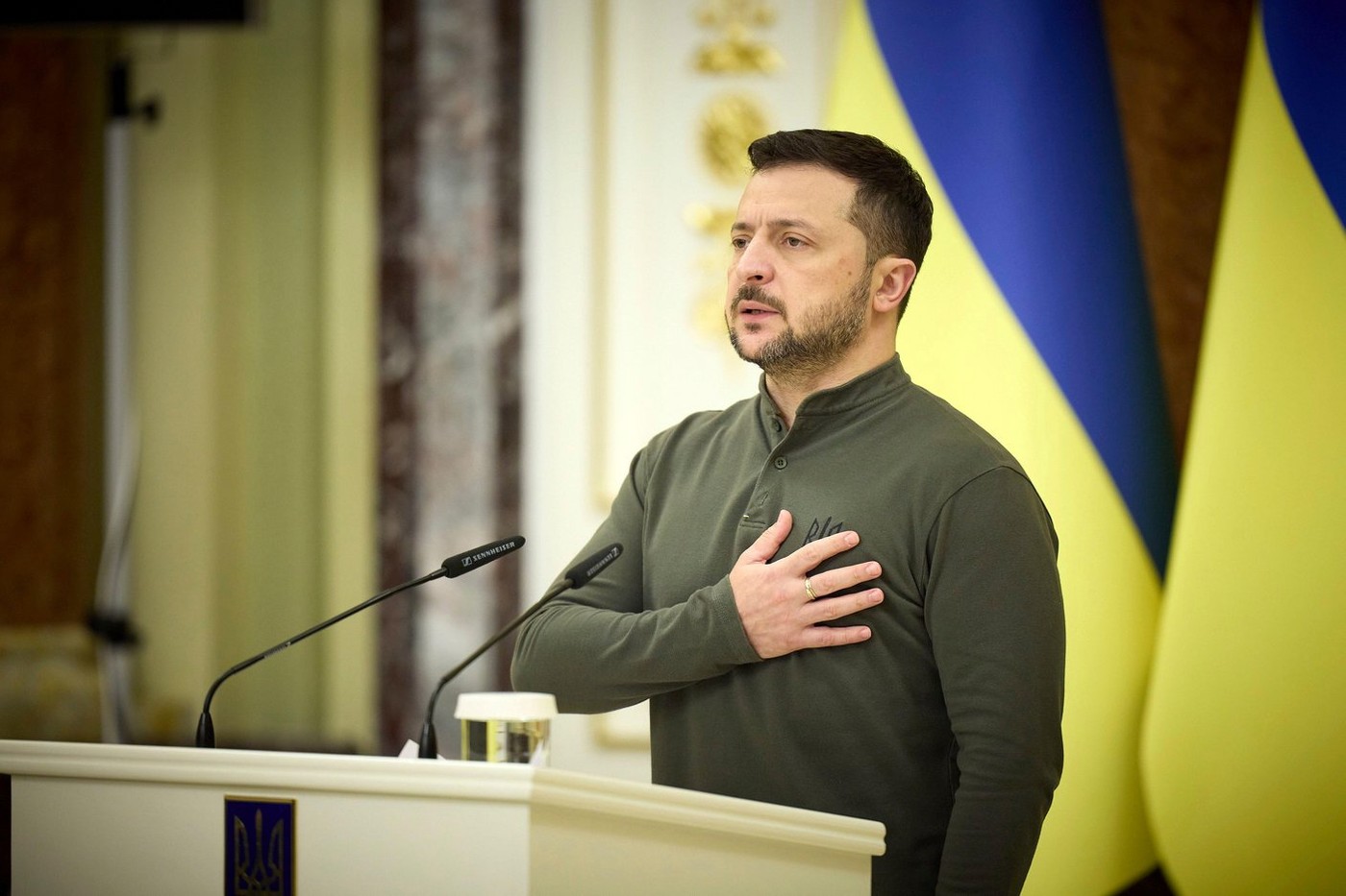 Președintele Zelenski propune prelungirea mobilizării și a legii marțiale până în februarie 2025