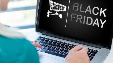 Black Friday 2024. Când este ziua cu cele mai mari reduceri din an și cum eviți, potrivit specialiștilor, capcanele din mediul online. Foto Shutterstock