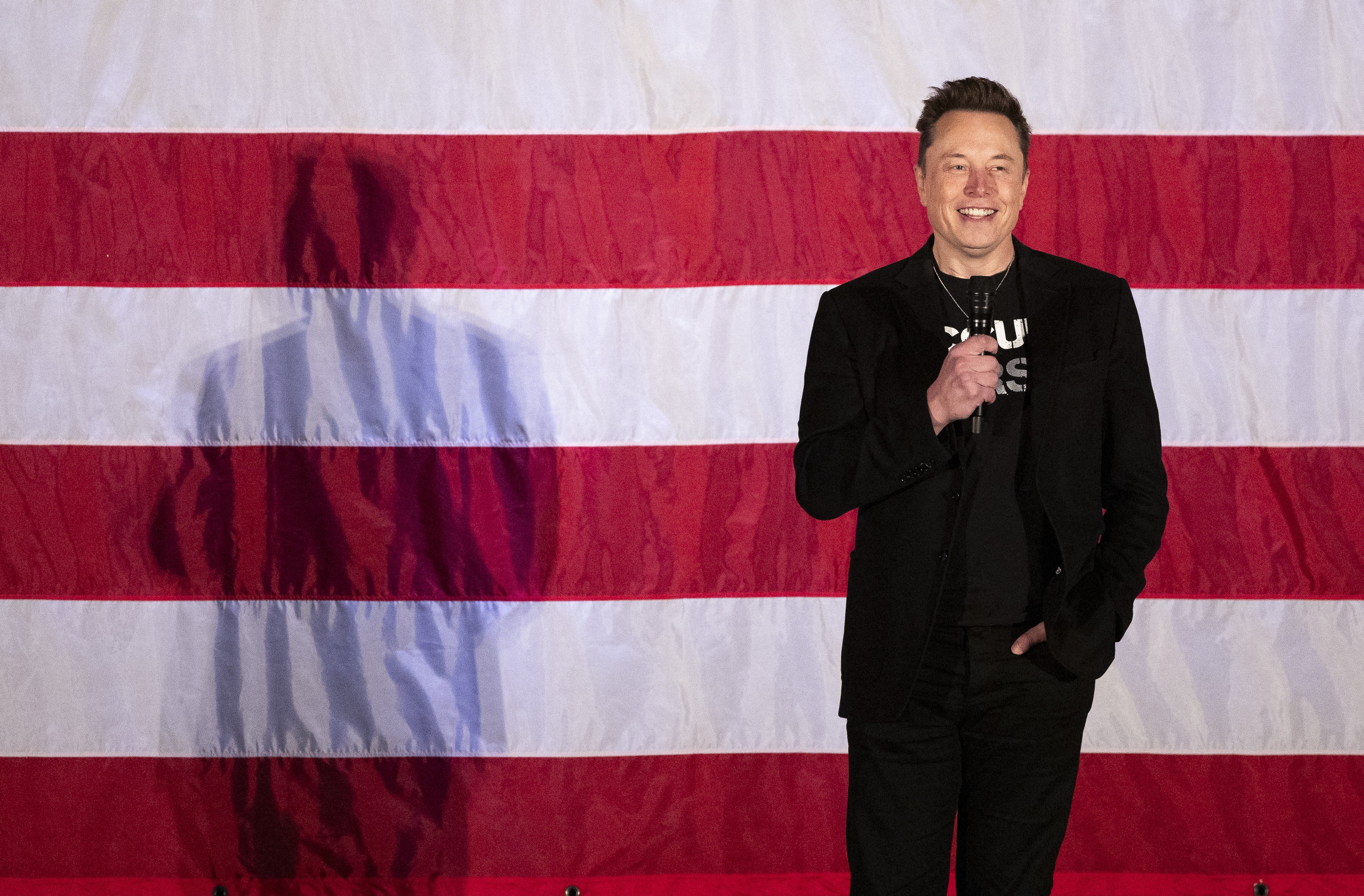 Elon Musk va dona zilnic câte 1 milion de dolari până la alegerile prezidenţiale din SUA celor care semnează o petiție. „Cu plăcere”