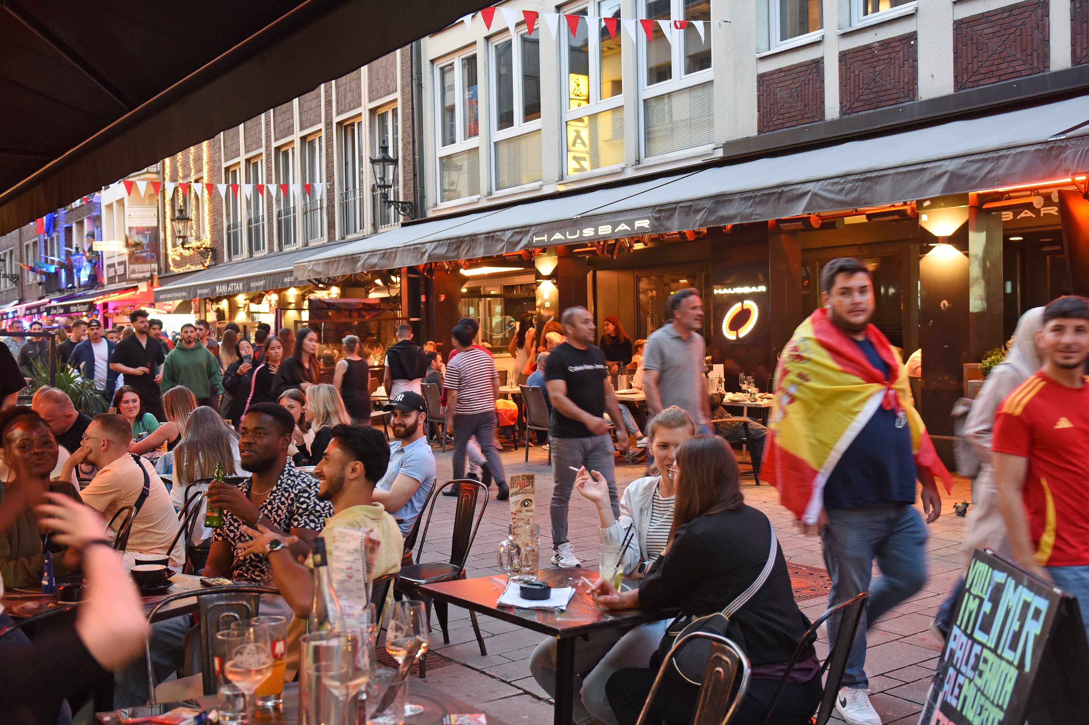 Orașul cu „cel mai lung bar din lume”. Berea, doar un atu al țării