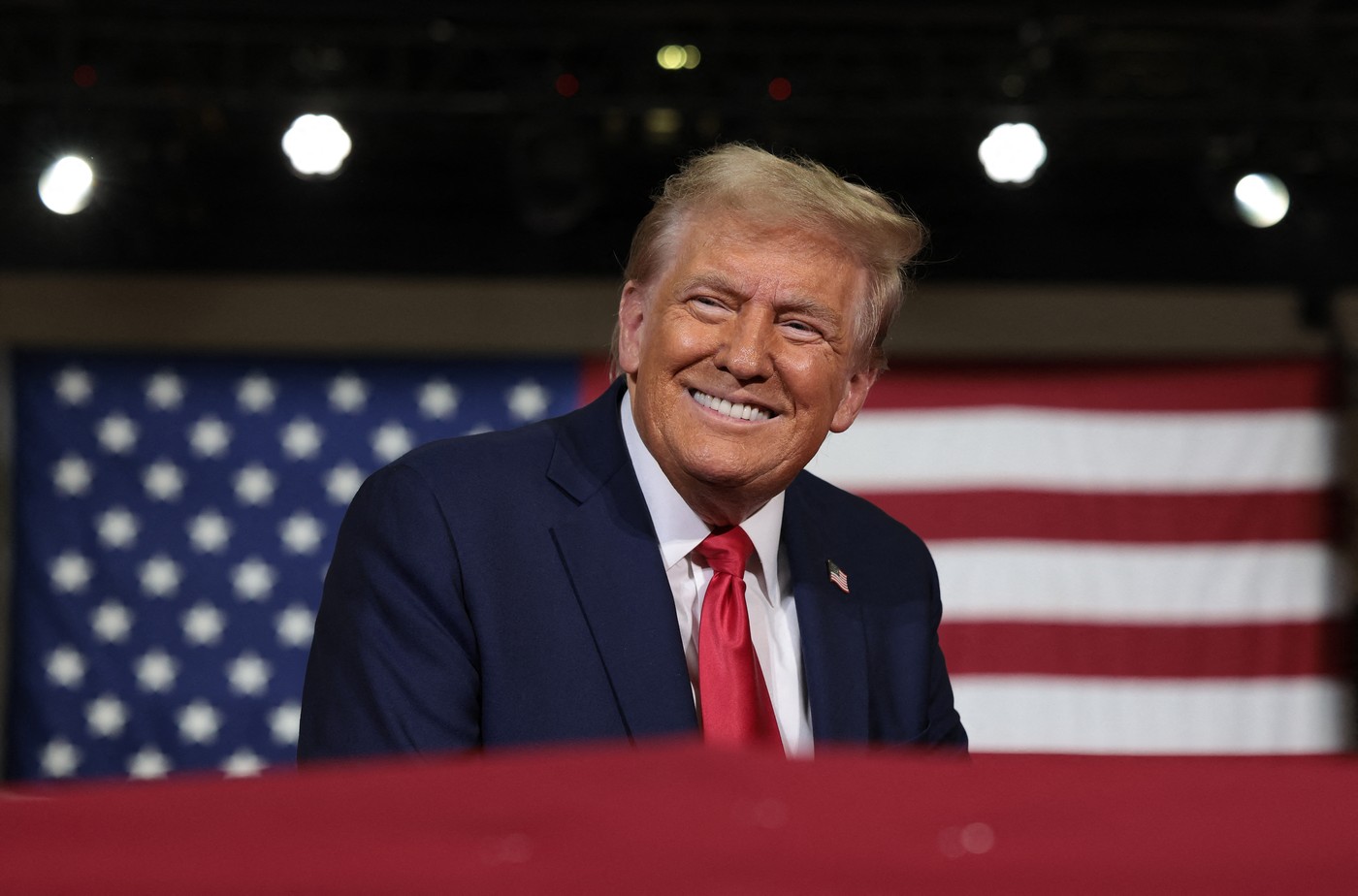 Planul UE pentru a-l combate pe Trump, dacă va câștiga alegerile din SUA: „Vom riposta rapid și vom lovi puternic” (Politico)