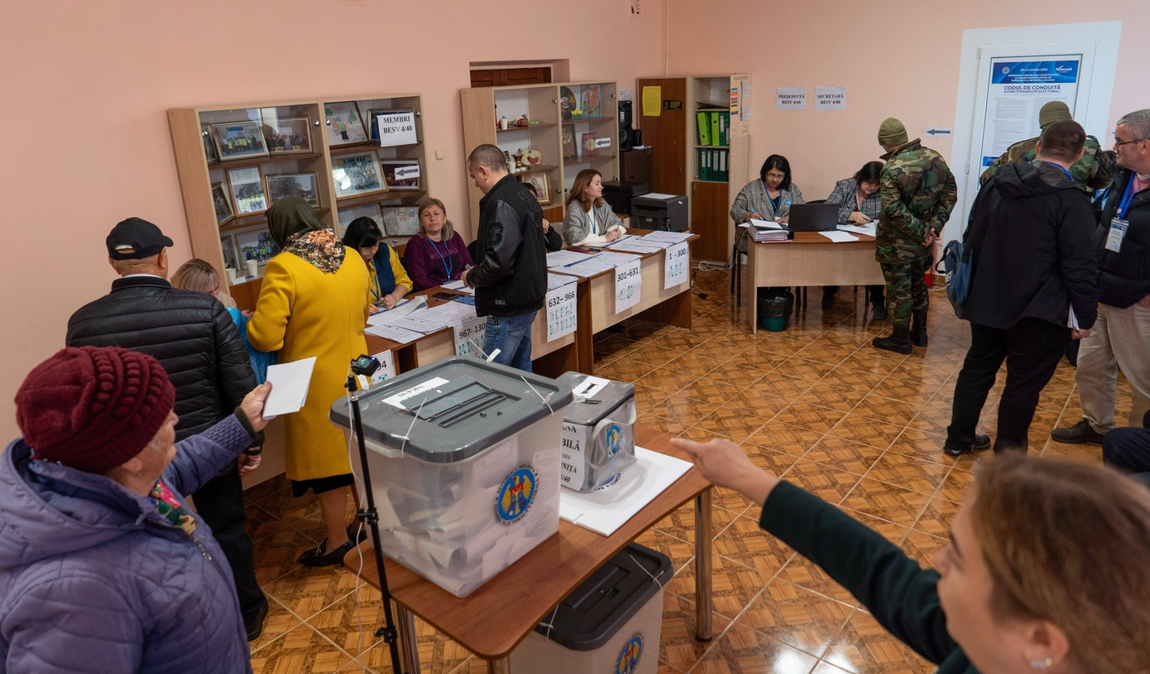 VIDEO. Alegeri în Moldova: Cum a fost influențat votul în Transnistria. Caz de corupere sub ochii unui jurnalist BBC