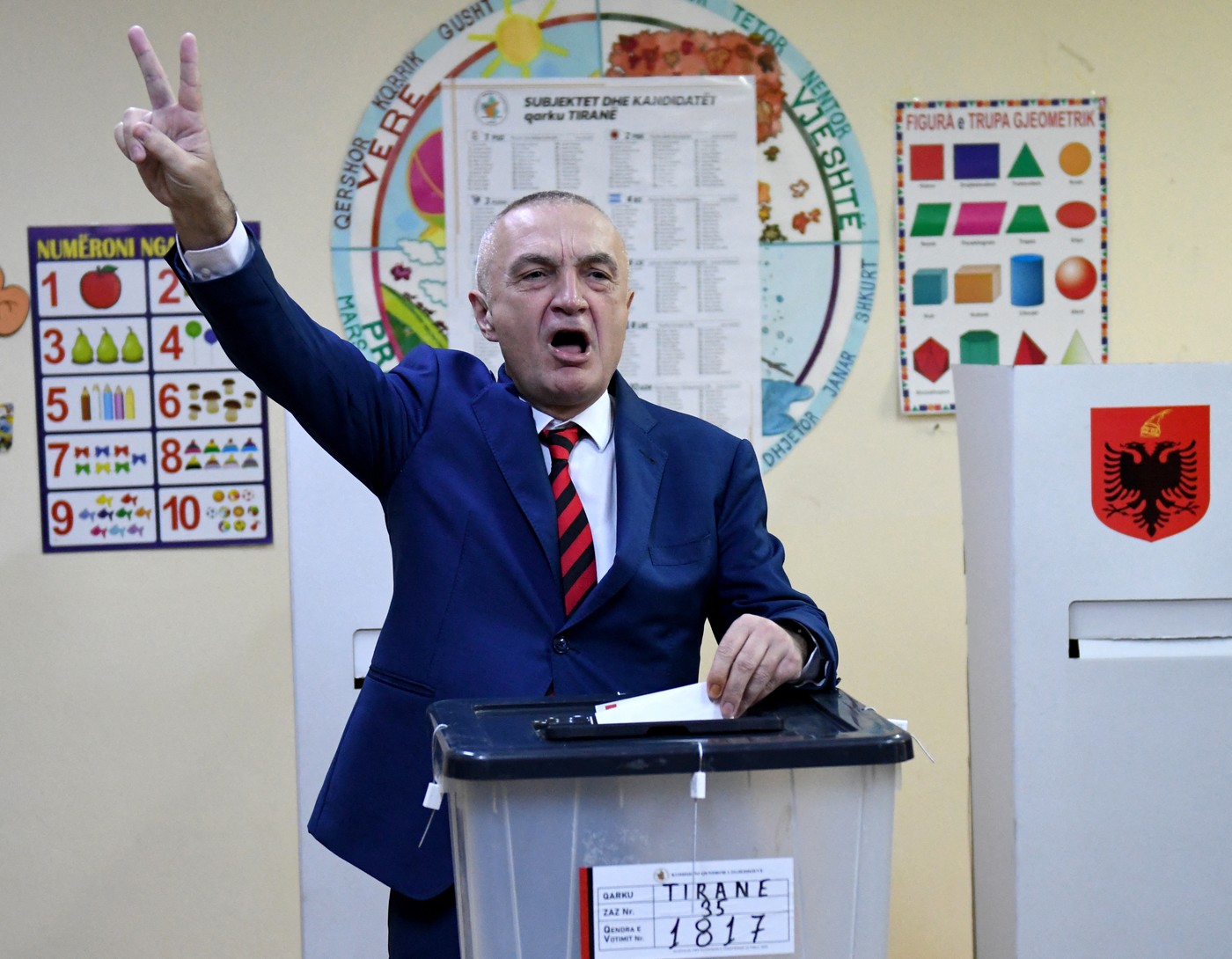 Fostul președinte și premier albanez Ilir Meta a fost arestat. Este acuzat de fraudă și spălare de bani