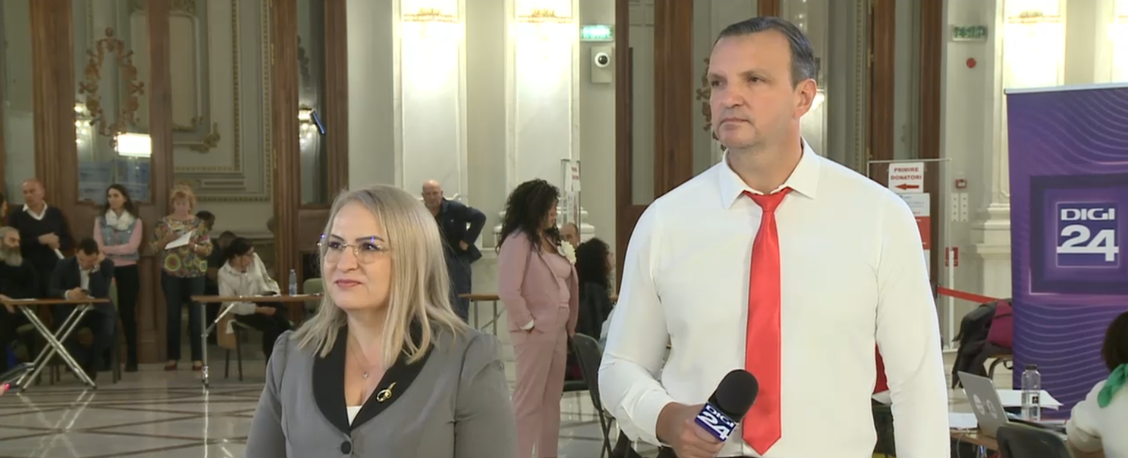 Zeci de angajați din Parlament donează sânge în cadrul campaniei "Avem același sânge"