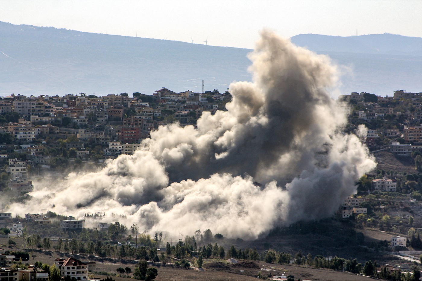 Israelul anunță că a ucis trei comandanţi Hezbollah și zeci de luptători în Liban: Vom ajunge la oricine ameninţă securitatea civililor