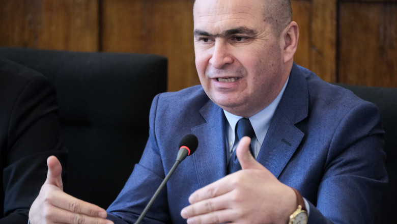 Bolojan nu știe cât de util este referendumul din Capitală: Credeți că un Parlament nou ales, fără nicio obligație, va modifica legea?