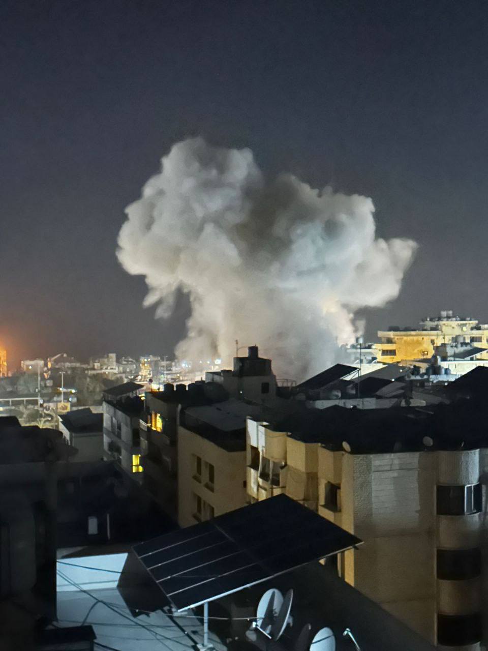 Atac israelian la Beirut: a fost vizat sediul unei instituții media apropiate de Hezbollah