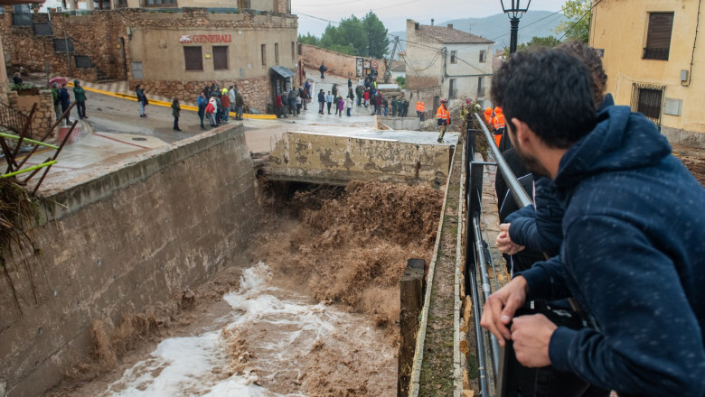 Thirty people trapped in Letur (Albacete) by the floods