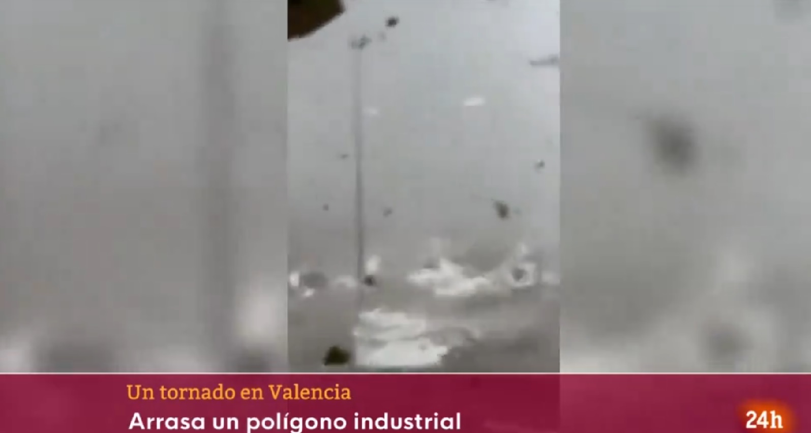 Momentul în care o tornadă a măturat mai multe zone din Spania, afectate și de inundații