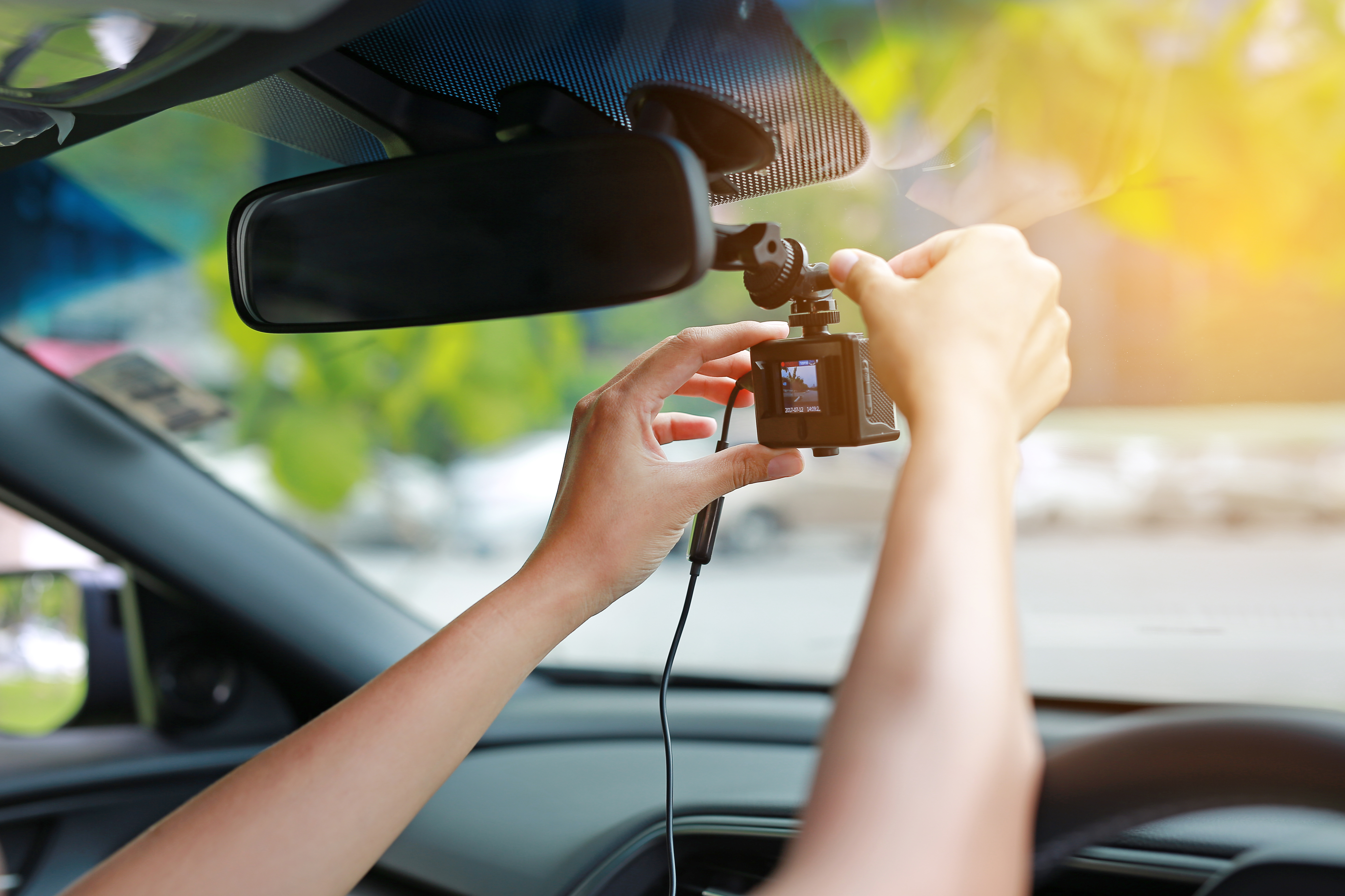 Avertismentul Poliției Române cu privire la camerele auto video montate pe bordul autoturismelor. Ce trebuie să facă românii