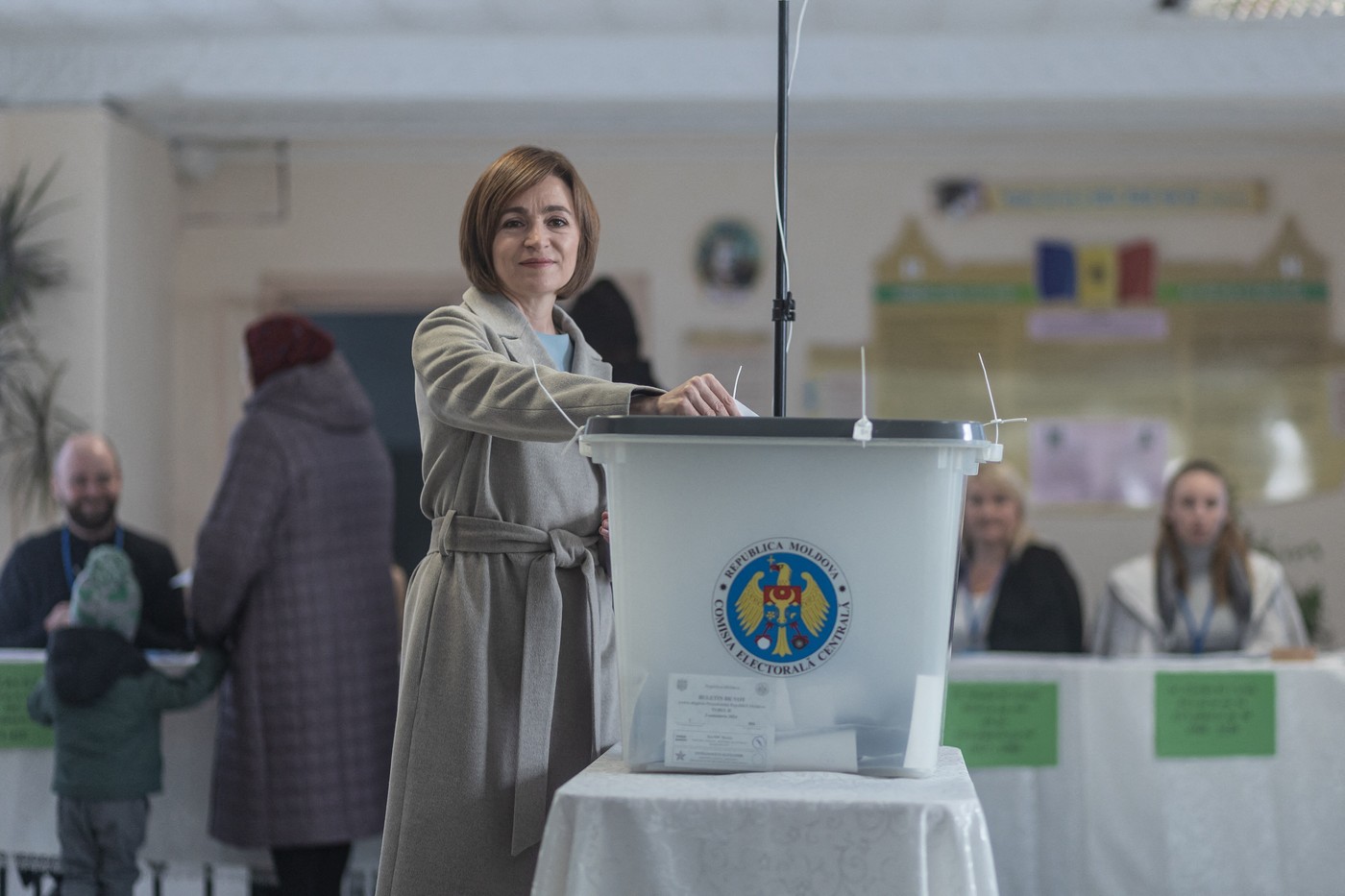 Maia Sandu câștigă alegerile prezidențiale și devine singurul politician căruia moldovenii i-au încredinţat direct două mandate