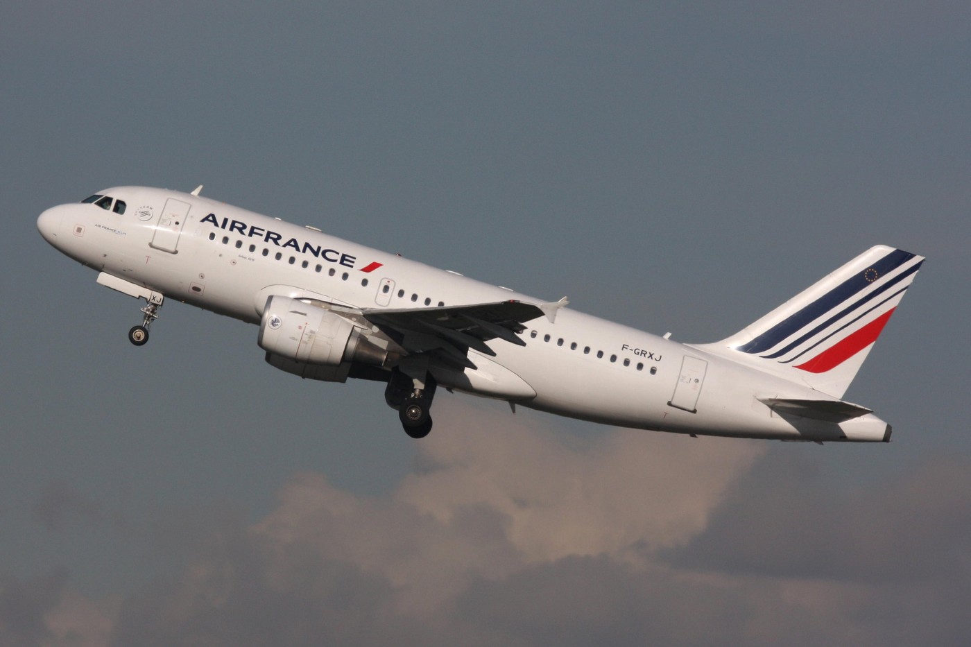 Un „obiect luminos” în zona Sudanului a dus la suspendarea zbourilor Air France deasupra Mării Roşii