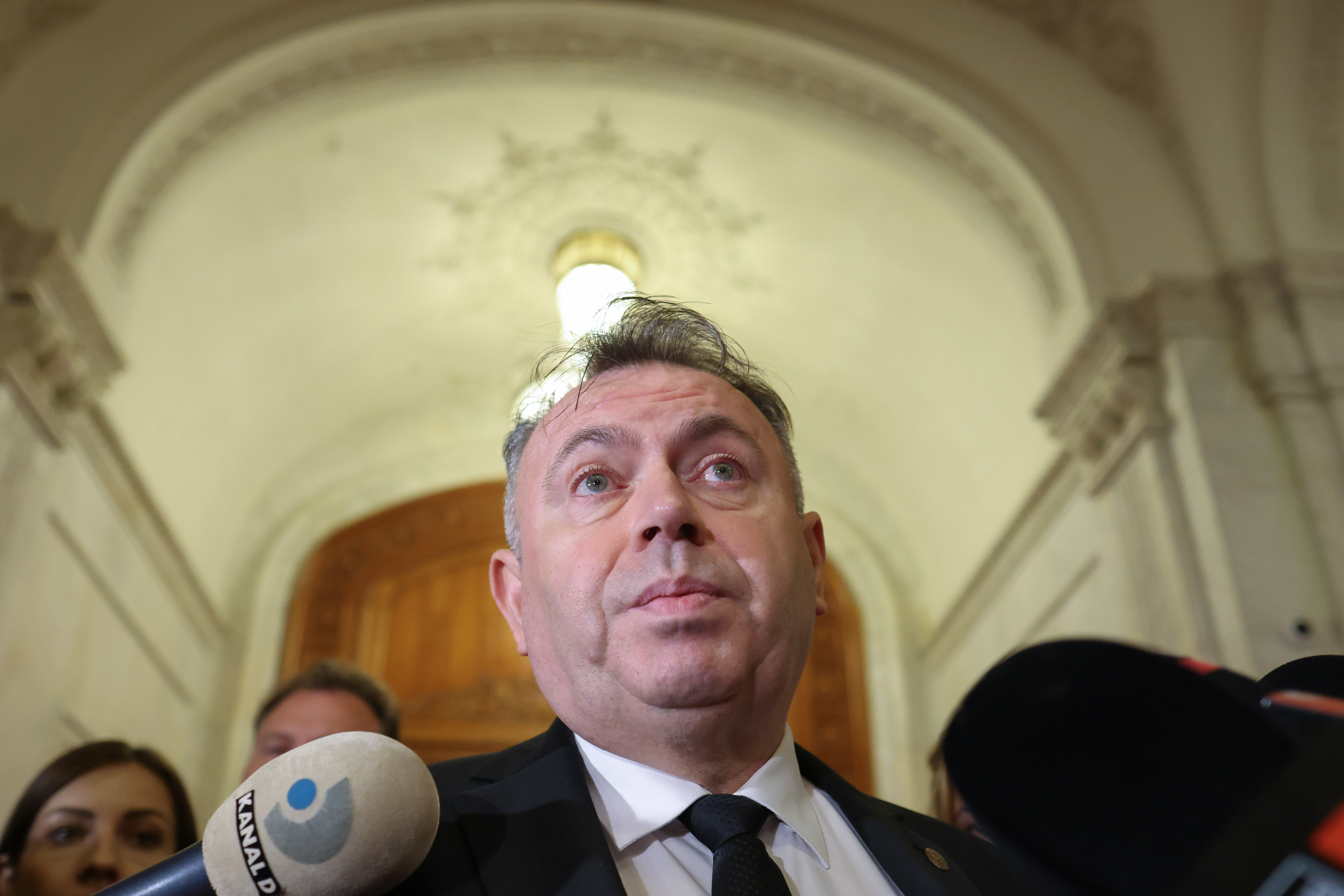 Nelu Tătaru a fost pus sub control judiciar în dosarul de luare de mită și nu mai poate profesa în spitalele de stat