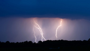 Thunder and lightning at the end of a warm day in the Netherlands