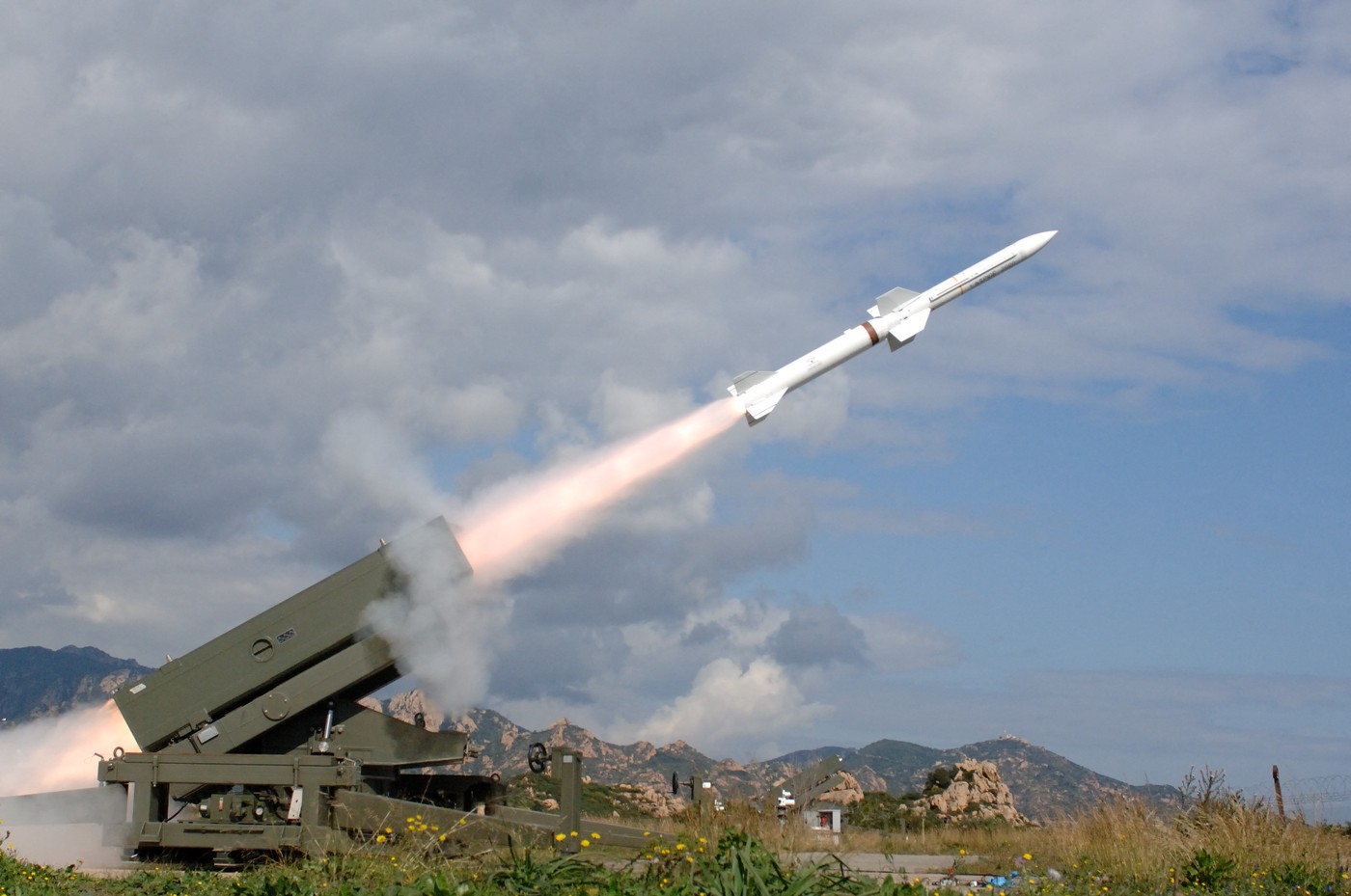 Canada a trimis Ucrainei primul sistem avansat de rachete sol-aer NASAMS