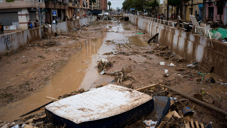 valencia spania inundatii