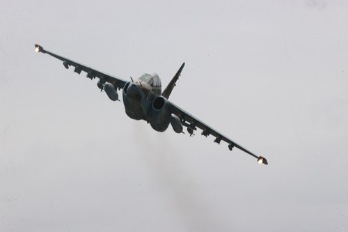 Un avion militar de fabricaţie rusă s-a prăbuşit în Vietnam. Doi piloţi sunt daţi dispăruţi