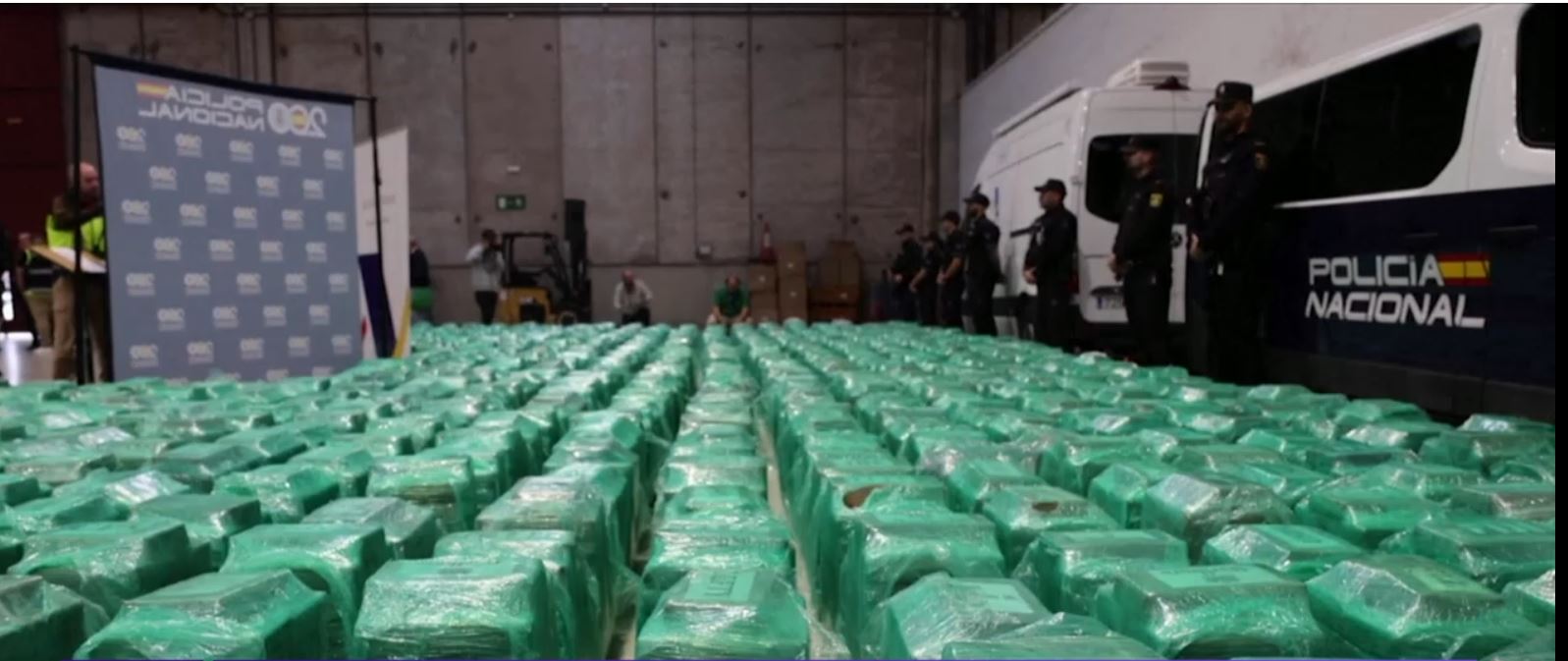 Captură record de cocaină în Spania: 13 tone de droguri au fost descoperite într-un container cu banane