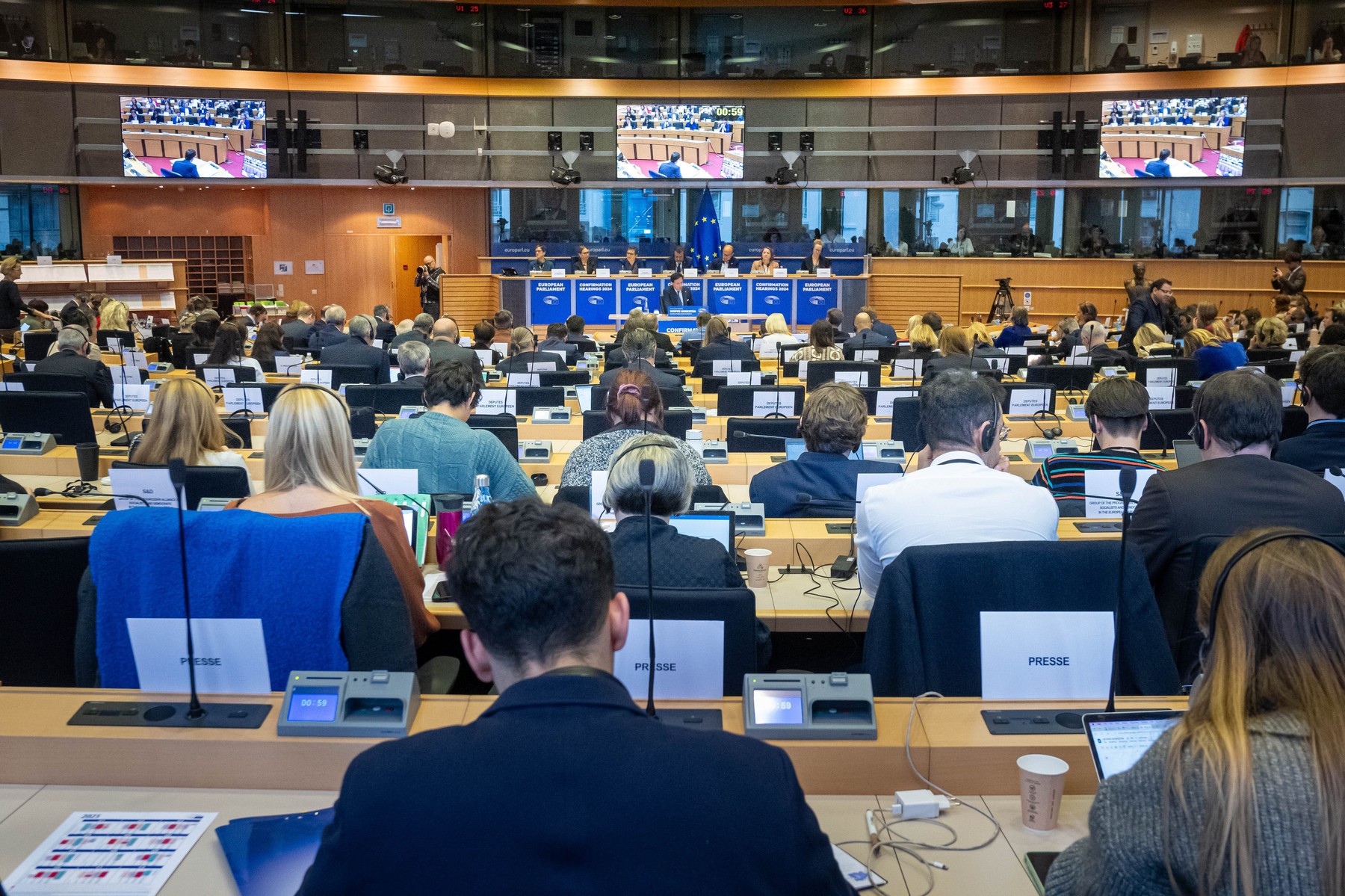 Comisarul european desemnat de Ungaria nu a trecut testul audierilor în PE. 20 au răspuns întrebărilor în această săptămână