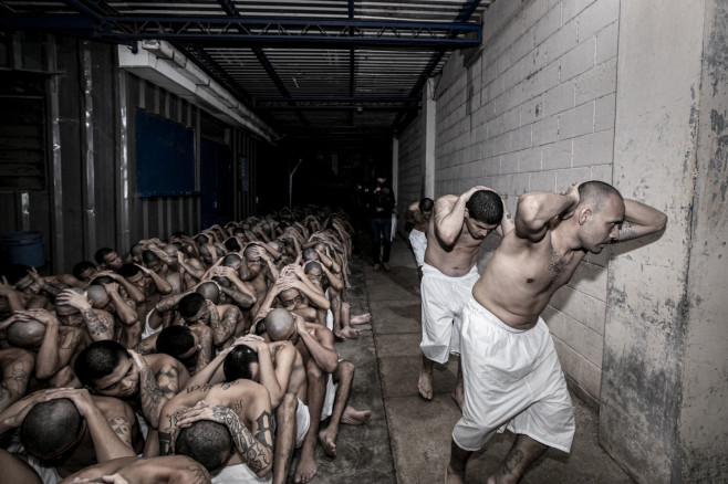 2,000 gang members transferred to the high-security prison in El Salvador