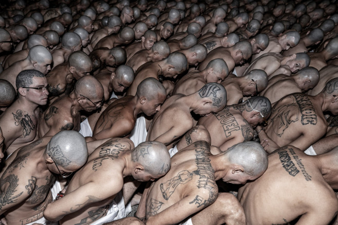 2,000 gang members transferred to the high-security prison in El Salvador