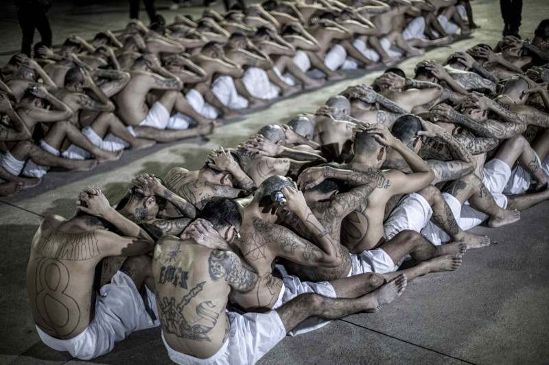 2,000 gang members transferred to the high-security prison in El Salvador