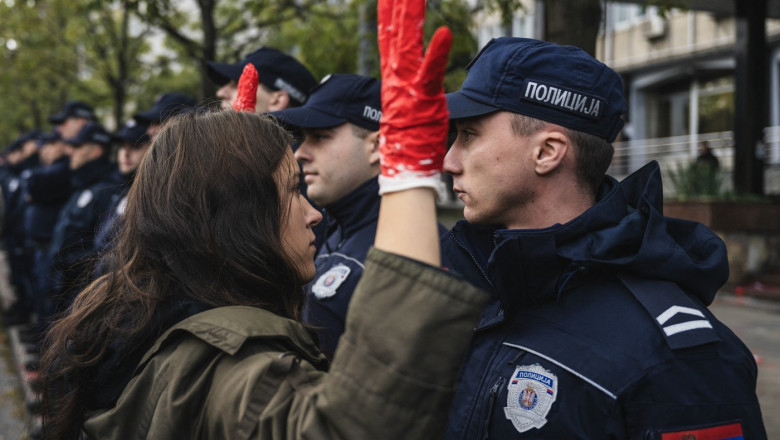 Manifestație la Belgrad. „Cerem demisia lui Goran Vesic”