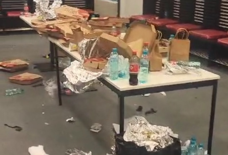 VIDEO Dezastrul lăsat de kosovari la vestiare după meciul cu România. Imagini șocante