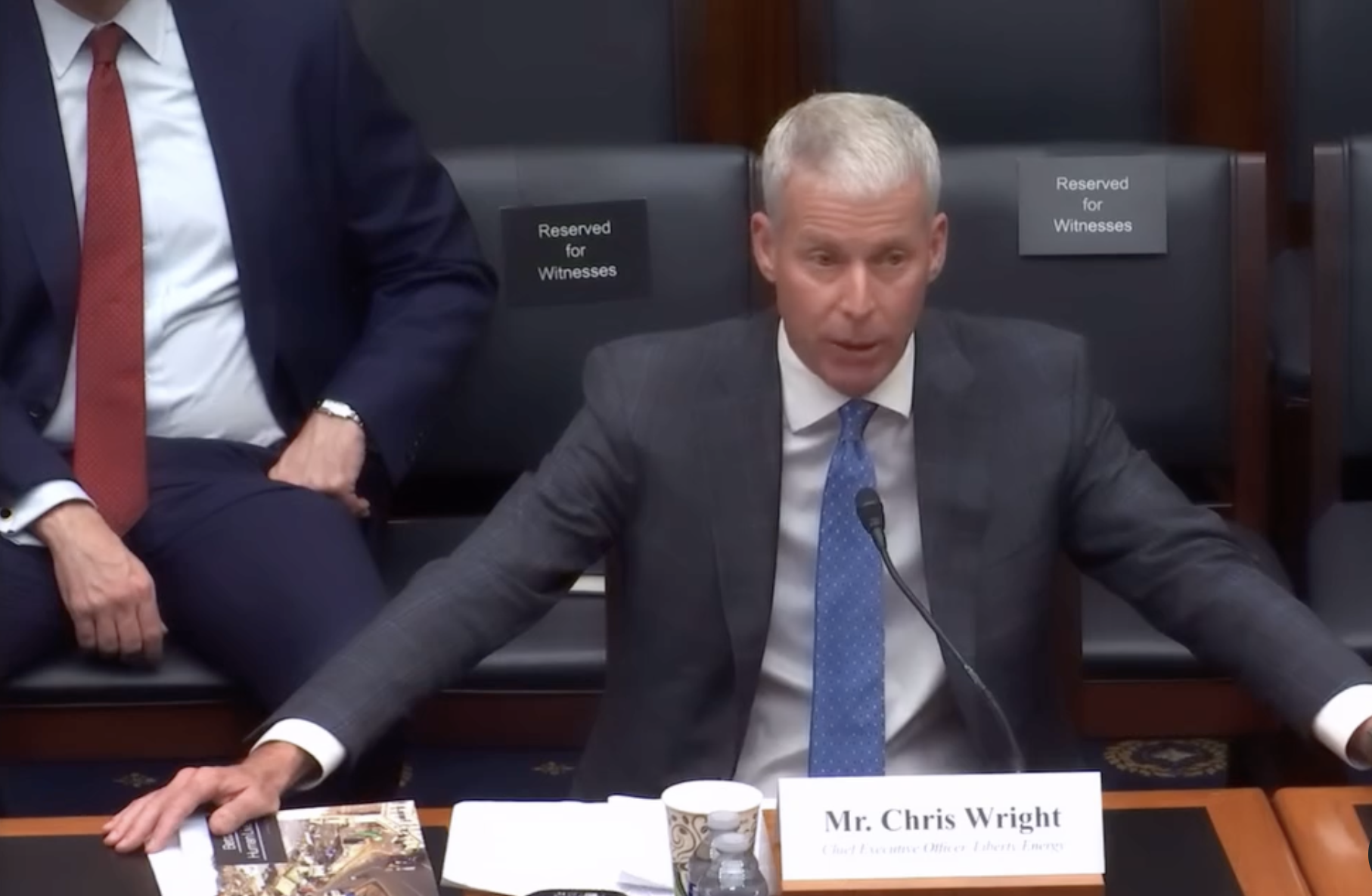 Donald Trump îl numește pe Chris Wright la Departamentul Energiei pentru promovarea combustibililor fosili | sursa foto: Digi24