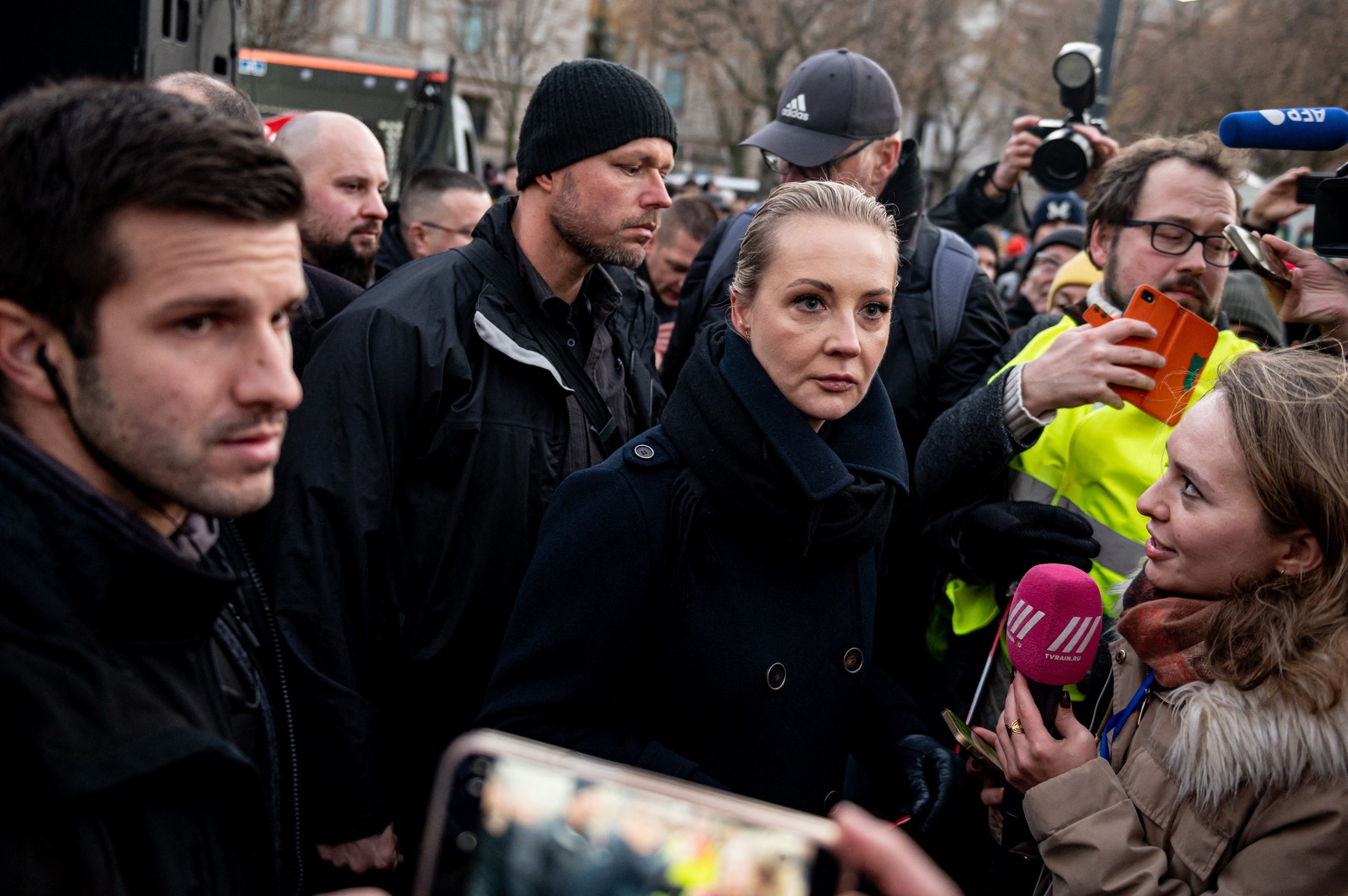 Protest al opoziției ruse la Berlin cu Iulia Navalnaia cerând Rusia fără Putin și eliberarea deținuților politici | sursa foto: Digi24