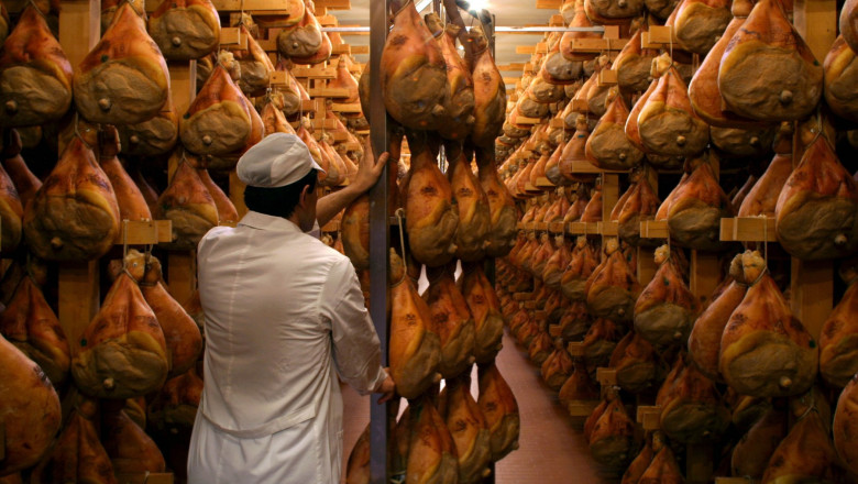 Italy: Swine fever in Italy, Parma ham at risk. Exports blocked