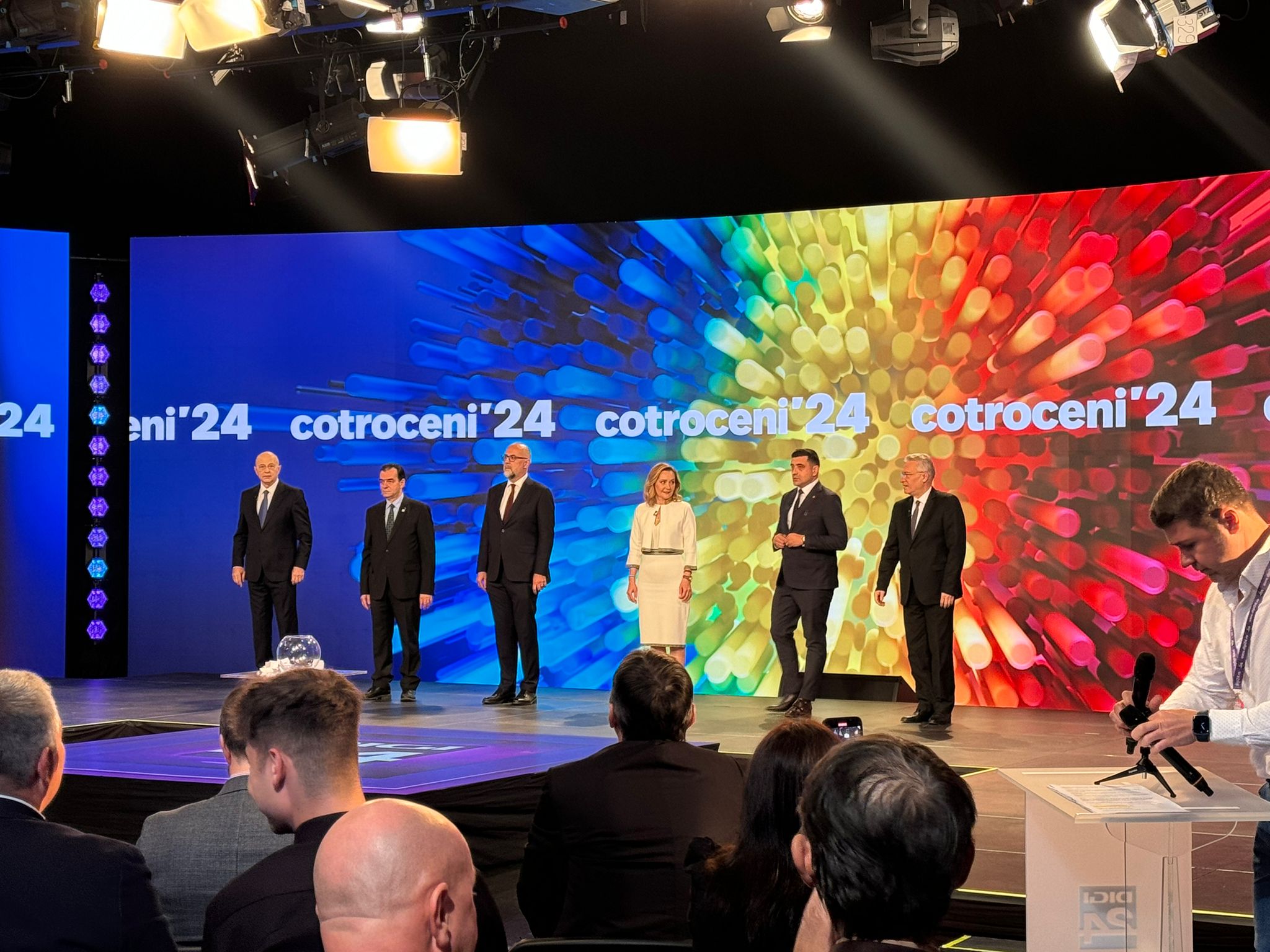 Dezbaterea președinților la Digi 24. Ludovic Orban se retrage din cursă și o susține pe Elena Lasconi