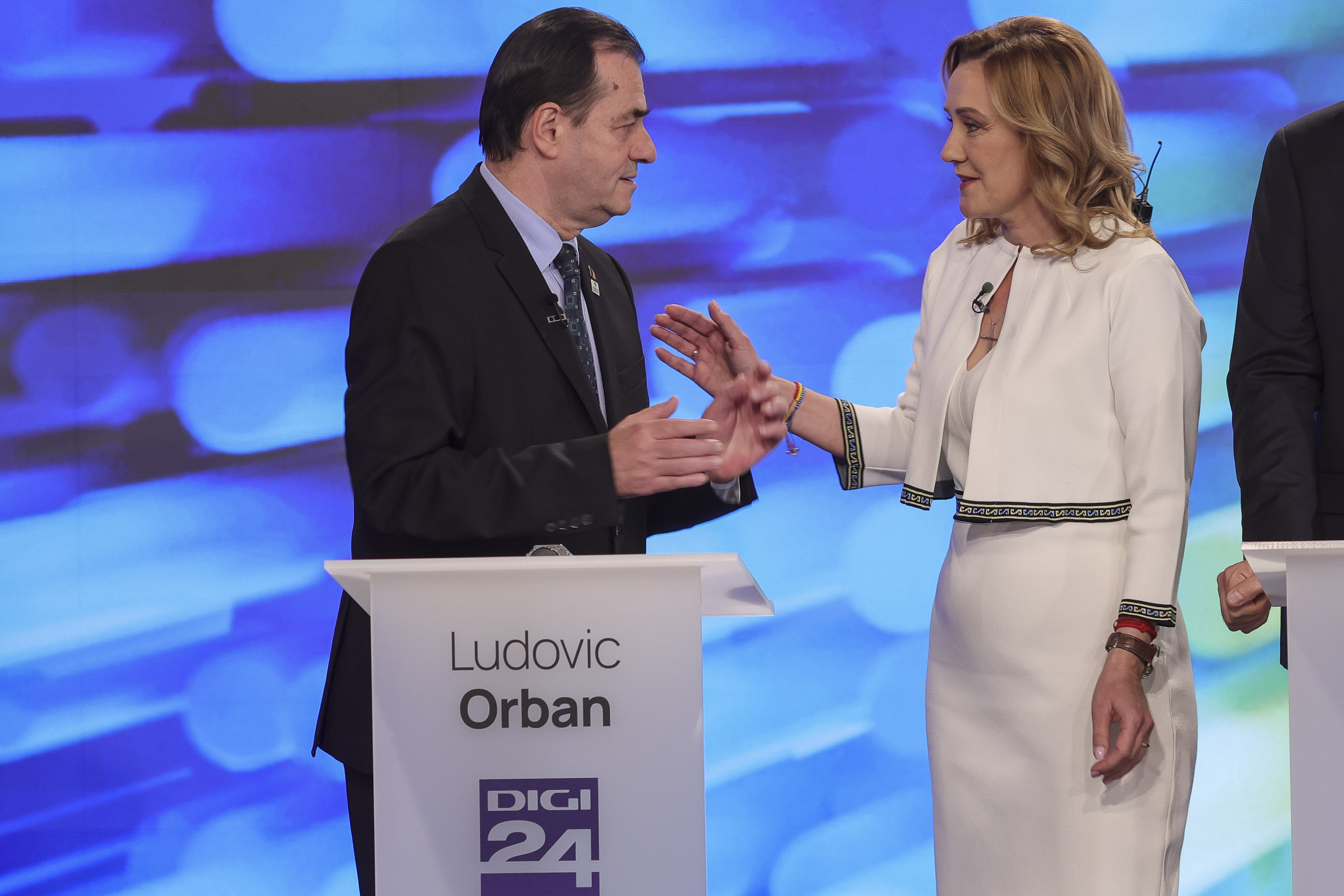 Momentul în care Ludovic Orban își anunță retragerea din cursa pentru Cotroceni și susținerea pentru Lasconi. Reacția candidaților