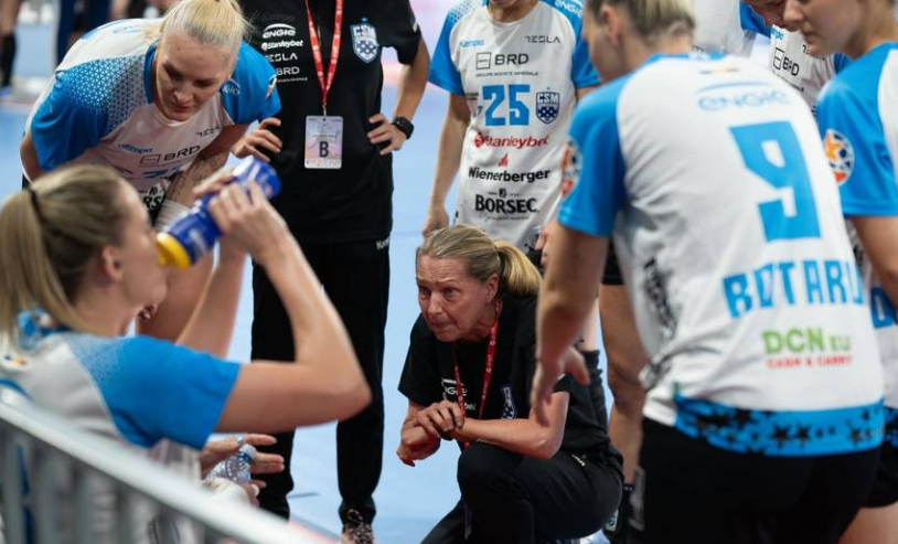 Handbal feminin: CSM Bucureşti a fost învinsă la București de Ferencvaros, în grupa A a Ligii Campionilor