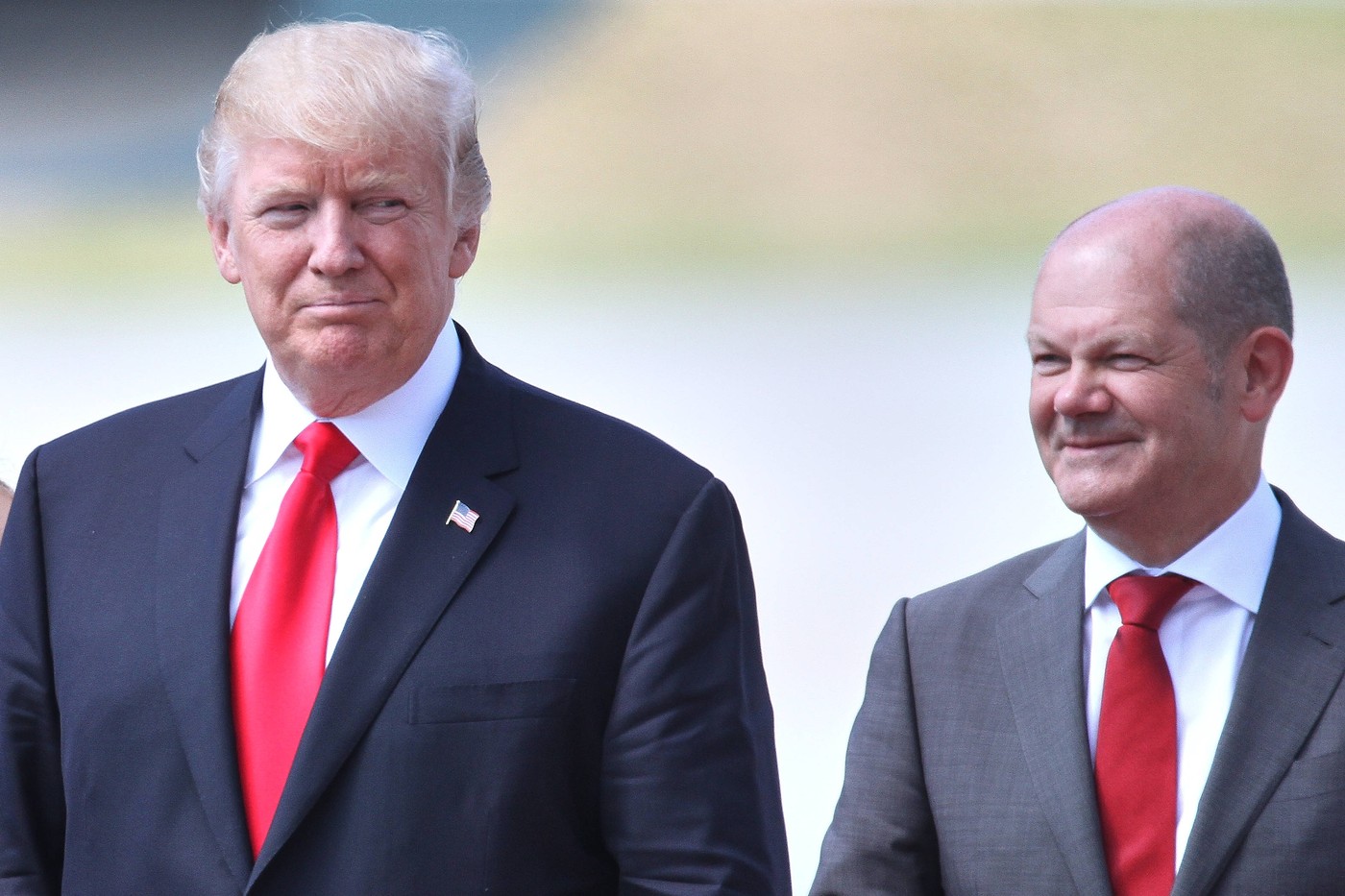 Scholz a discutat la telefon cu Trump. „Dansezi cu cei care sunt în cameră”. Ce spune cancelarul german după ce Musk l-a numit „prost”